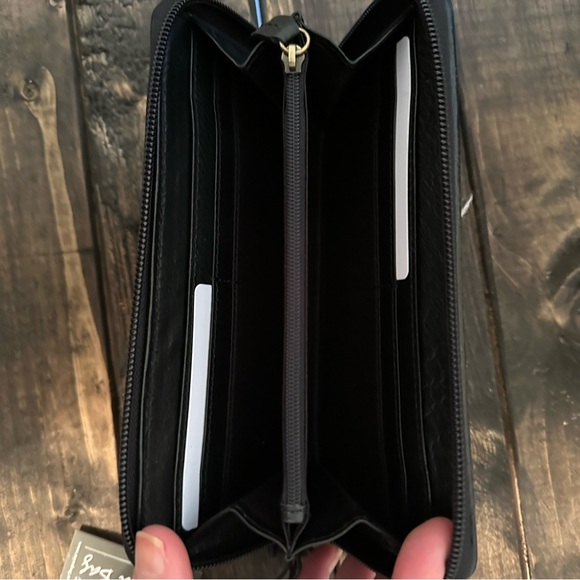 Aztec Myra Wallet - Picture 2 of 2